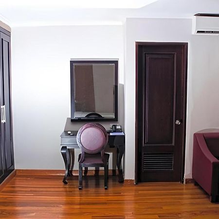 P Hotel Джакарта Екстер'єр фото